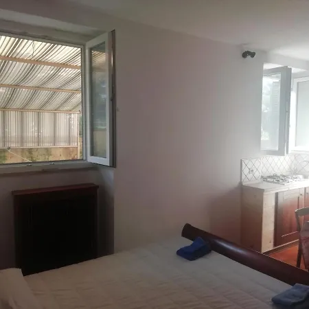 Giuliana Stanze Con Bagno Interno In A 350 Mt Libera Lido Delle Sirene Πανσιόν