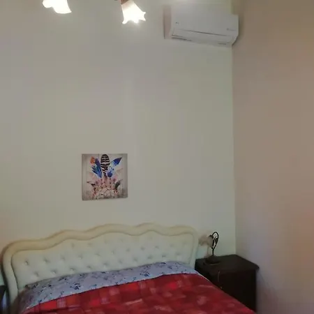 Giuliana Stanze Con Bagno Interno In A 350 Mt Libera Lido Delle Sirene بيت ضيافة آنسيو
