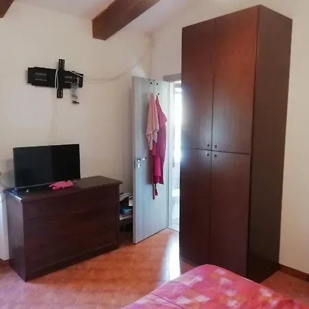 Giuliana Stanze Con Bagno Interno In A 350 Mt Libera Lido Delle Sirene Άντζιο