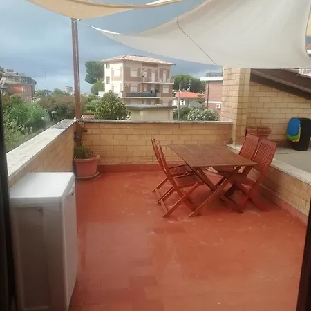 Πανσιόν Giuliana Stanze Con Bagno Interno In A 350 Mt Libera Lido Delle Sirene Άντζιο