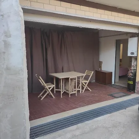 Giuliana Stanze Con Bagno Interno In A 350 Mt Libera Lido Delle Sirene 2* Anzio