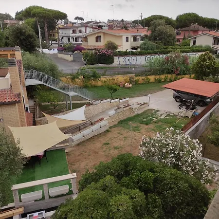 Πανσιόν Giuliana Stanze Con Bagno Interno In A 350 Mt Libera Lido Delle Sirene 2*