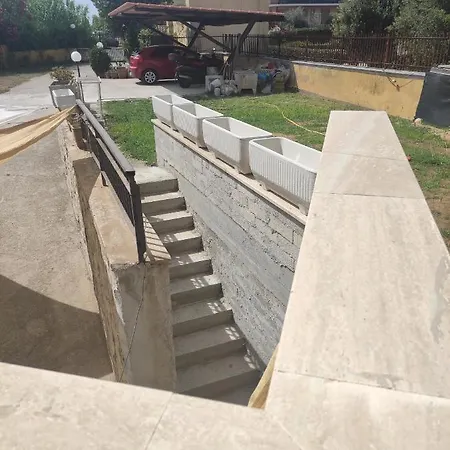Giuliana Stanze Con Bagno Interno In A 350 Mt Libera Lido Delle Sirene Anzio